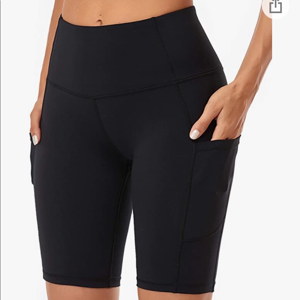 Oalka women’s biker shorts size xl NWT